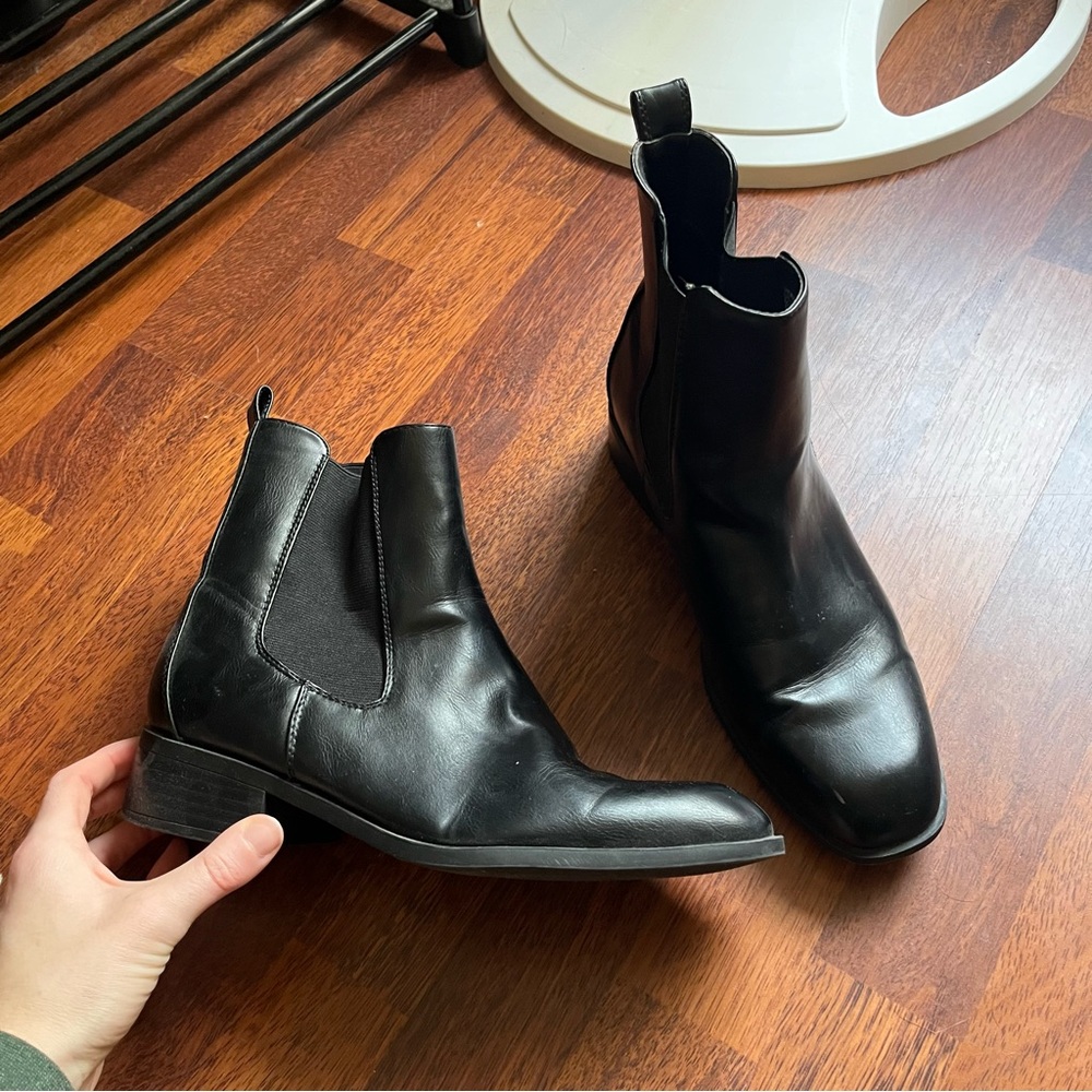 JustFab Black Leather Chelsea Boots